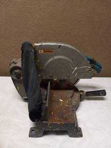 lot 81 image: MAKITA MITER SAW