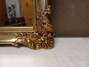 lot 94 image: GOLD MIRROR CLASSIC ORNATE DESIGN