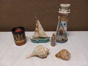 lot 97 image: LIGHT HOUSE HOME DECOR