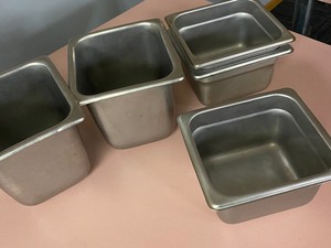 lot 127 image: Lot- 2 deep & 3 shallow SS 14 well pans