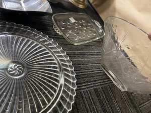 lot 121 image: Lot of 7 dessert bowlsholders