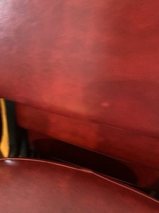lot 6 image: 8 RED Stackable Chairs