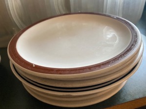 lot 64 image: Lot of 41 plates