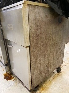 lot 25 image: Pitco Commercial Fryer