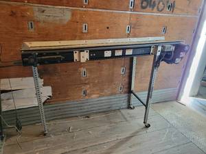 Powered Conveyor - 72 x 12