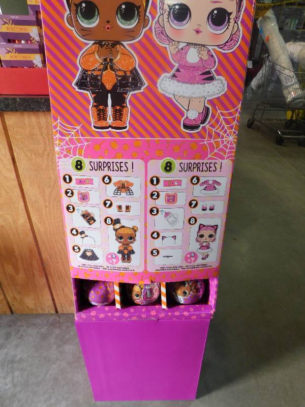 lot 104 image: L.O.L. Surprise LOL Surprise Doll Bling - 36 Units in Display Stand
