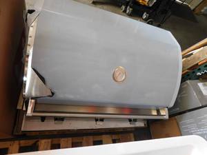 lot 10 image: NEW - Fuego Premium 36 in. 3-Burner Built-In Natural Gas Grill in 304 Stainless Steel
