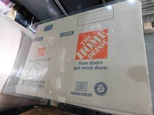 lot 26 image: 27 in. L x 15 in. W x 16 in. D Large Moving Box with Handles (78)