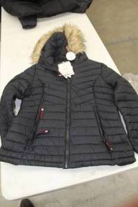 Canada Weather Gear Size Small Ladies Fur Hood Parka