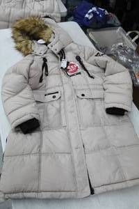 Canada Weather Gear Size Medium Ladies Fur Hood Parka