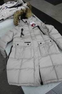 Canada Weather Gear Size Large Ladies Fur Hood Parka