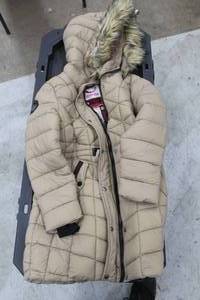Canada Weather Gear Size Medium Ladies Fur Hood Parka