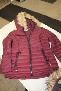 Canada Weather Gear Size Medium Ladies Fur Hood Jacket