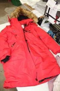 Canada Weather Gear Size Medium Ladies Fur Hood Parka