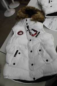 Canada Weather Gear Size Large Ladies Vest