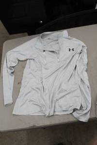 Under Armour Size Large Womens Pullover Zip-Up Jacket
