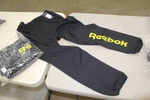 Lot of (2) Reebok Size Large Mens Sweatpants