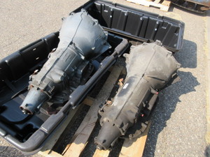 lot 712 image: CHEVY CORE TRANSMISSIONS