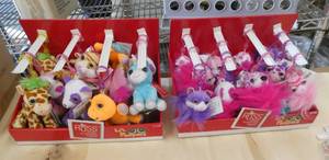2 boxes of 12 animals for your backpacks, 6 different characters