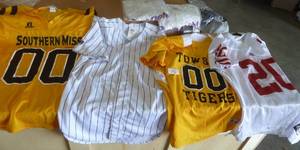 6 Adult Large shirtsjerseys