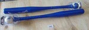 2 Plastic bat and ball