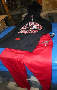 Mens Large Cincinnati lined sweatpants and DC United Hoodie
