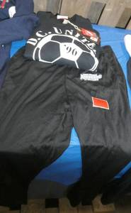 Mens Large wind pants and sweatshirt