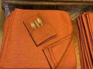 12 cloth Napkins 17x17 inches - wash up great, no stains