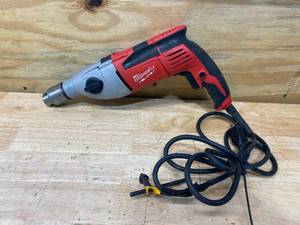 MILWAUKEE 12 in. Heavy-Duty Hammer Drill
