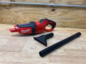MILWAUKEE M12 12-Volt Lithium-Ion Cordless Compact Vacuum (Tool-Only)