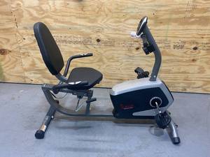SUNNY HEALTH AND FITNESS Essential Recumbent Exercise Bike
