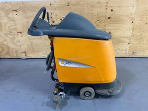TASKI Swingo 750 B Floor Scrubber