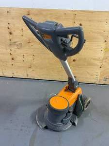 TASKI Ergodisc 200 Floor Machine