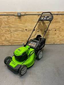 GREENWORKS 40V 21 Inch Cordless Lawn Mower with 2 Batteries (4Ah) and Charger