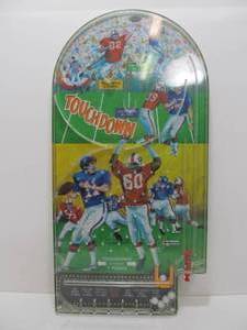 lot 27 image: Vintage Wolverine Bagatelle Football Pinball Game