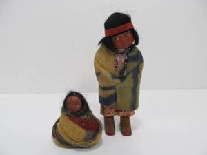 lot 51 image: Vintage 1930s Native American Girl & Baby