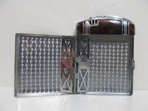 lot 53 image: Vintage Deco RONSON Cigarette Case & Lighter - Johnny