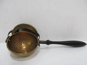 lot 64 image: Antique Tipping Copper Tea Strainer wCatcher