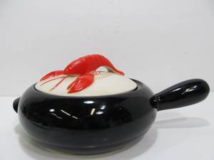 lot 68 image: Vintage Mid Century Ceramic SeafoodLobster Bowl w Lid