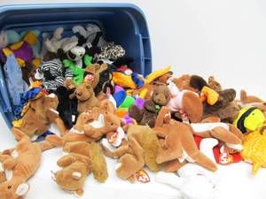 lot 87 image: Large Lot of 60 Beanie Babies