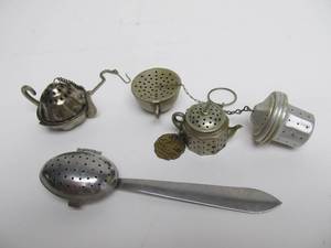 lot 135 image: Group of Old Vintage Tea Infusers etc