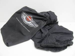 lot 94 image: Like-New HARLEY DAVIDSON Motorcycle Cover