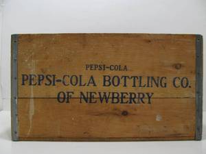 lot 154 image: Vintage PEPSI Bottling Company Wooden Advertising Crate