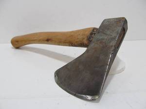lot 161 image: Vintage NORLUND Hand Axe Hatchet 