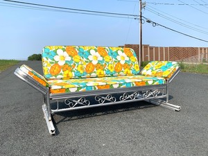 lot 333 image: Fabulous Mid Century Aluminum Patio Glider 