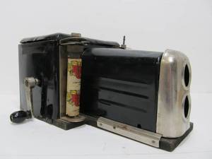 lot 198 image: Awesome Vintage 1930s Mickey Mouse Movie Jecktor Film Projector