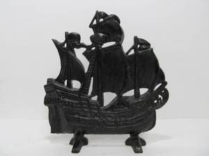 lot 201 image: Original Antique Cast Iron Pirate Ship Doorstop - Black