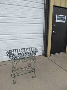 lot 335 image: Ornate Scrolled Metal Planter Box Stand