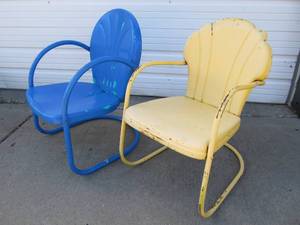 lot 344 image: 2 Vintage Painted Metal Springer Porch Rocker Chairs