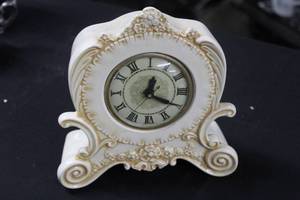 Vintage Holland Mold Electric Mantle Clock